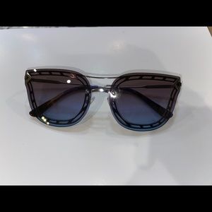 Tory Burch TY6067 3161/48 Blue/ Silver Gradient Sunglasses with generic case EUC
